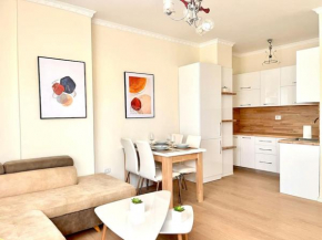 Peaceful Condo in City Center